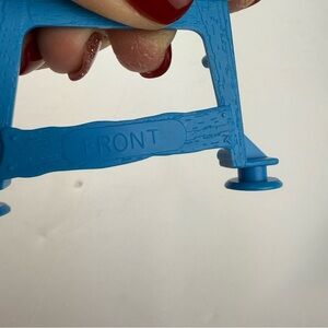 Mouse Trap 1994 Milton Bradley Front Legs Blue Replacement Piece ONLY